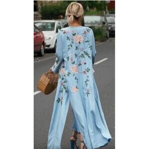 Zara Trafaluc Denimwear Floral Embroidered Kimono Light Denim Button Tie Small